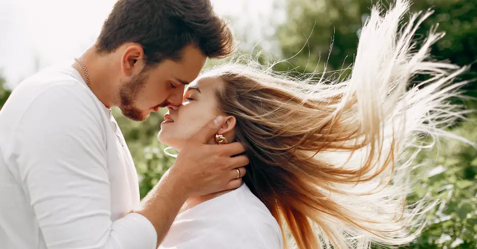 7 Ways He’ll Kiss You if He Really Loves You