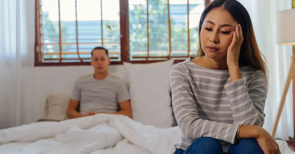 9 Heartbreaking Signs He Doesn’t Care About You (Time to Move On)