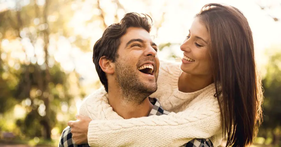 This Is Why Dating a Forever-Single Girl Is Like Striking Gold