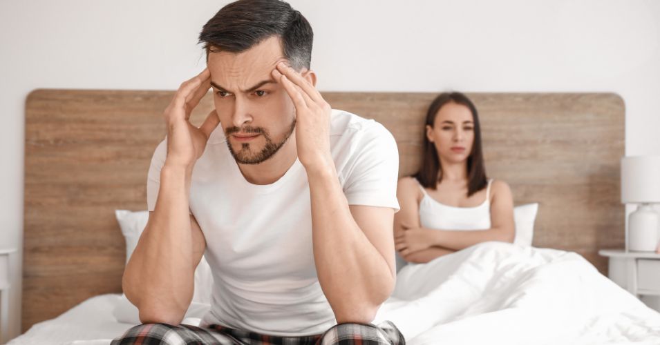 10 Signs He’s Emotionally Distant