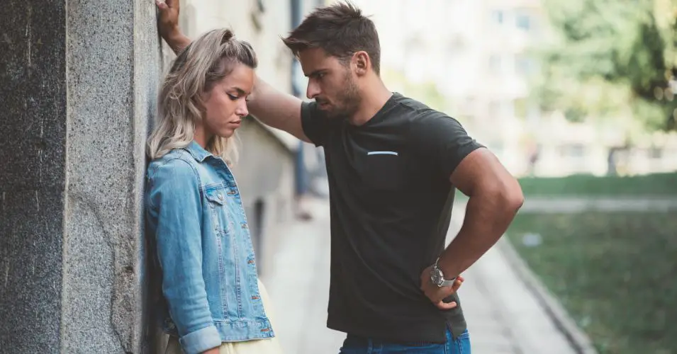10 Ways to Tell If He’s Only After One Thing